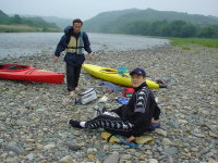 �㗤���Ē��ł���B